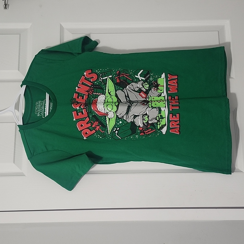 Star Wars Christmas Yoda Presents are the Way graphic tshirt
